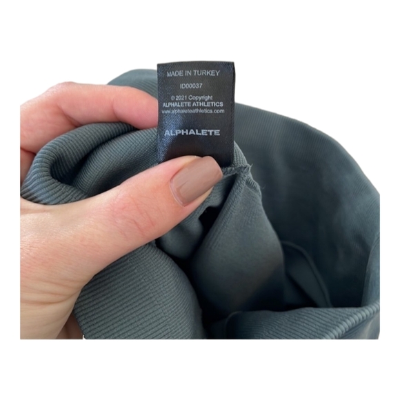 Alphalete Amplify Leggings Butt Scrunch - Asphalt - Picture 3 of 3